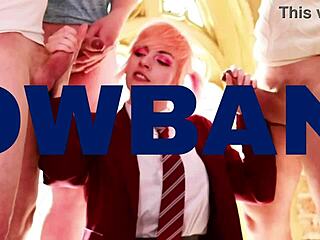 Older Guy Stretches Tight Teen 18+ Pussy