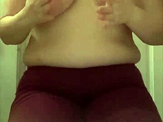 i tease you with my curvy bbw body dripping hot piss everywhere