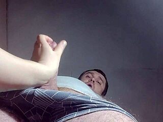 Korean Girl Sucks Meaty Cock Gets Mouth Fucked Skillfully