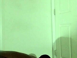 Romantic jeans sketching worships women's curves for free