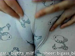 Big clit cameltoe milf spreads puffy wet pussy lips in homemade pajama tease.