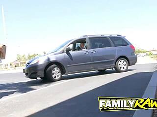 Friend licks cute chick pussy 👅