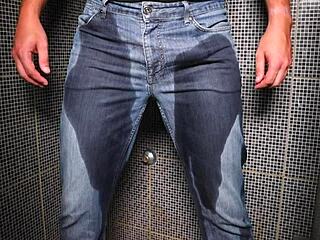 i soaked my jeans peeing then came hard outdoors