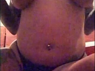 i flash my huge tits big ass and finger this wet milf pussy