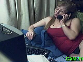granny with glasses orgasms on free webcam