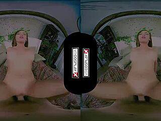 Poison Ivy XXX Cosplay VR - Evil Redhead's Pussy Gets Garage-Smashed Hardcore!