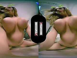 Poison Ivy XXX Cosplay VR - Evil Redhead's Pussy Gets Garage-Smashed Hardcore!