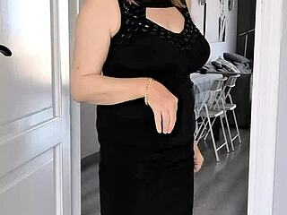 Busty Stepmom Delivers Stepson's Naughty Promises