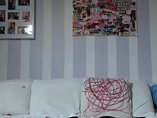 Asian Bjs Richard Mann Fucks Her Ass Before Cumming On Maxine