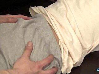 She Sucks Big Dick For Creampie Reward