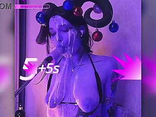 Devil Cosplay Slave Filled With Cum Gives Passionate Blowjobs!