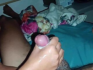 wife massages my cock till i explode everywhere 😍💦