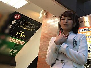 Akihabara underground idol's secret fan meet features facial option