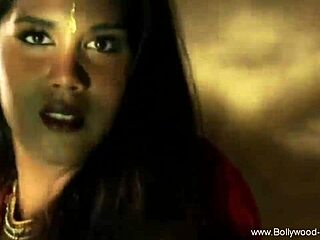 i get lost in this sensual oriental babe's erotic teasing dance moves