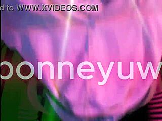 bonneyuwu shakes tight argentinian teen ass in hot twerk