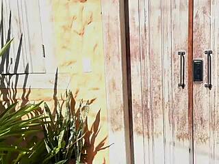 Real Estate Agent Accepts Dirty Deal For Massive Creampie Bonus Pay