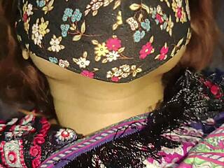 pakistani beauty wants your horny attention now