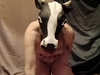 Esclave F Humiliated With Godage Anal And Souillure Spanking