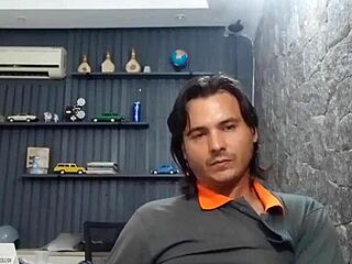 Soloboy's Outdoor Masturbation Hits Emotional Peak at 38 Strokes!