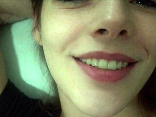 novinha branquinha takes dirty bareback anal pov
