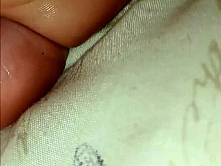 i worship my girlfriend's feet and suck toes passionately