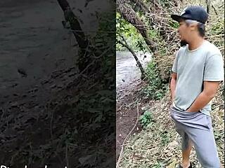 OUTDOOR ASIAN BBW BLOWS FAT COCK WITH SWOLLEN CLIT AND JUICY PUSSY!