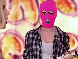 big ass leya falcon squirts huge in blonde slut threesome