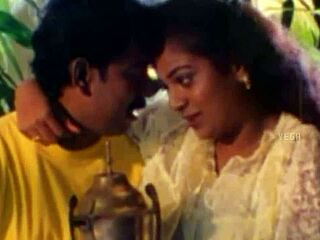 Pasangan Panas Menggoda Main Kat Tepi Kolam