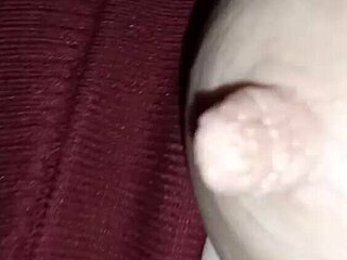 whoa those huge nipples spraying milk everywhere 😍