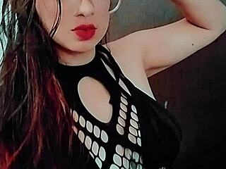colombian camgirl maya models her new erotic lingerie close