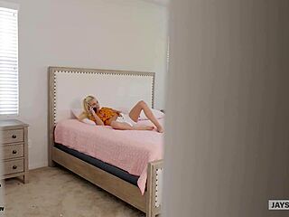 Pervy Blonde Stepsis Kiara Cole Craves Cock As Total Slut