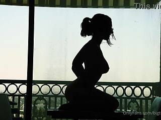 Bigtittygothegg Silhouette Rides Dildo On Shaved Pussy