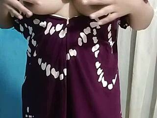 beautiful guru masturbates lonely toys big tits hairy pussy