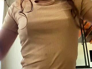 Horny Petite 18+ Teen Masturbates Juicy Pussy on Boyfriend Video Call!