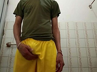 wanna see this milky big cock get messy cheesy?