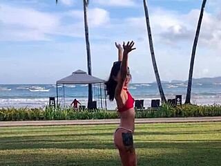 daddy, fuck me like a bunny till you cover my petite body in cum!