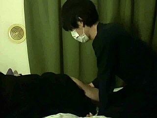 個人撮影 18歳地雷系女子をバックオナホ扱いお尻ぶっかけ絶頂