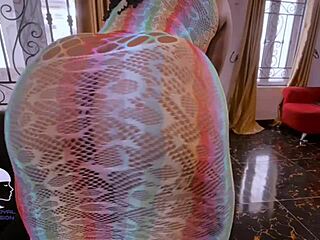 fat ass bbw takes giant cock up her anal hole