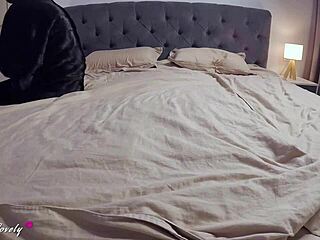 Guy In Fur Coat Fucks Hotel Whore Bareback In Tight Tights