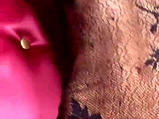 sandy fists blonde milf ass publicly intense fingering