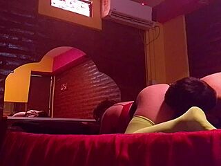 Blonde Chubby Milf's Ass and Vagina Licked in Cheap Motel