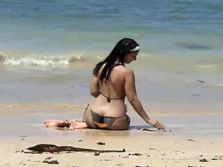 Ass Teasing Hottie Owns Caribbean Beach With Wild Exposure!
