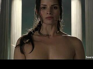 lucy lawless katrina law bares big tits in spartacus!