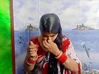 Indian babe soaks wet saree shower bathing dripping!