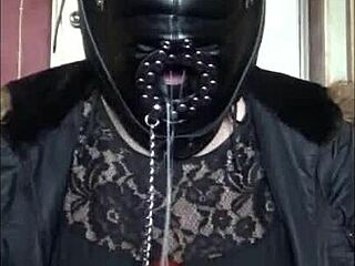 i'm a bisexual crossdresser ready to deepthroat this dildo hard