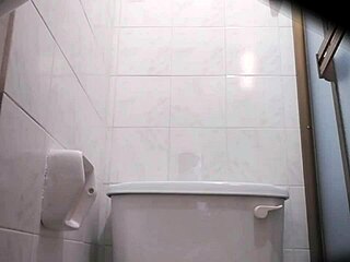 Why is this sexy colombian milf madrastra peeing on hidden cam outdoors?