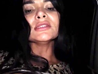 Colombian Cataleya teases touch on webcam ride