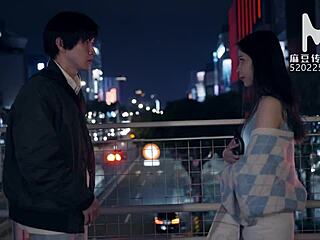 办公室辣妹偷情亚洲模特狂欢