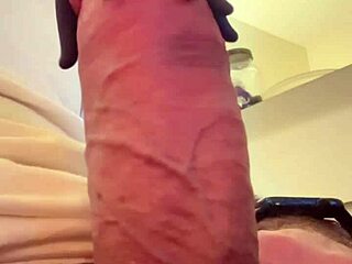 Big cock workout handjob gets him stroking hard?
