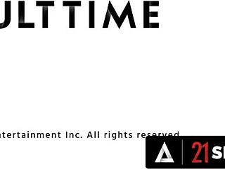 21 Sextreme Cougar Tiffany Rousso Devours Cute Teen Alyssa Bounty!